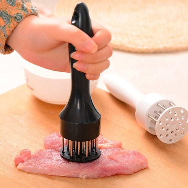 Carnea este fragedă și fină ca tofu! Doar o îmbucătură și carnea devine moale și suculentă instantaneu! Un aparat de fragezit carne din oțel inoxidabil este un accesoriu indispensabil în bucătărie!