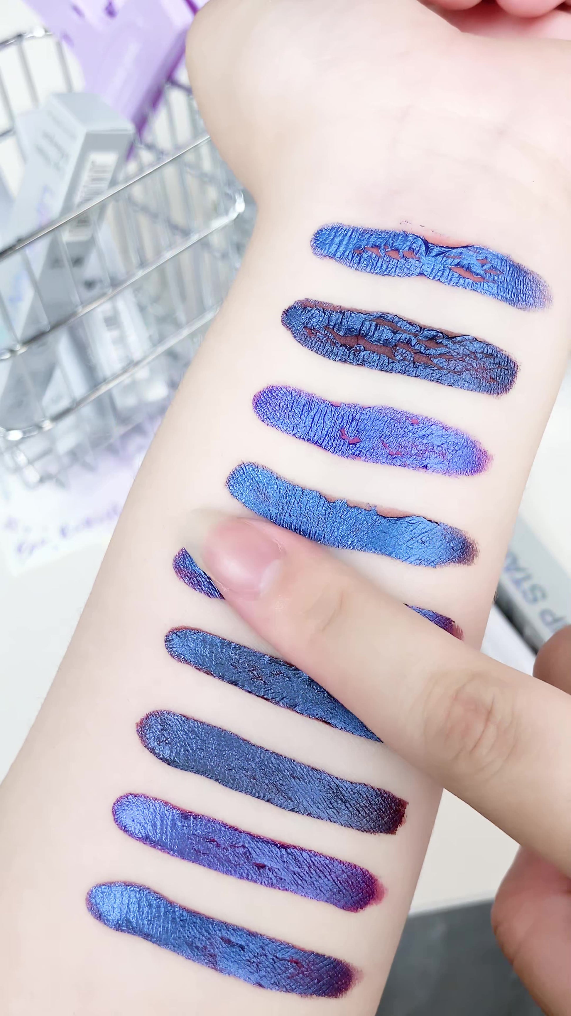 Ruj rezistent la apă 24 de ore, care nu se decolorează și nu se exfoliază