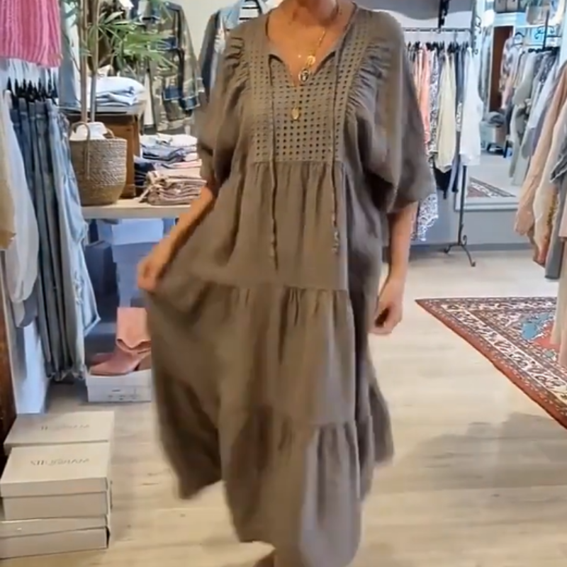 Rochie stratificată cu decolteu în V de culoare solidă